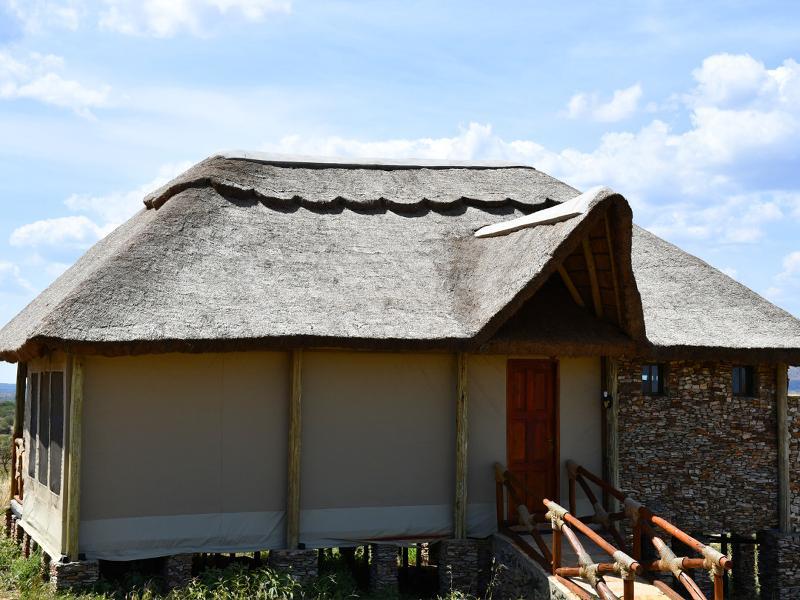Serengeti Serena Safari Lodge Экстерьер фото