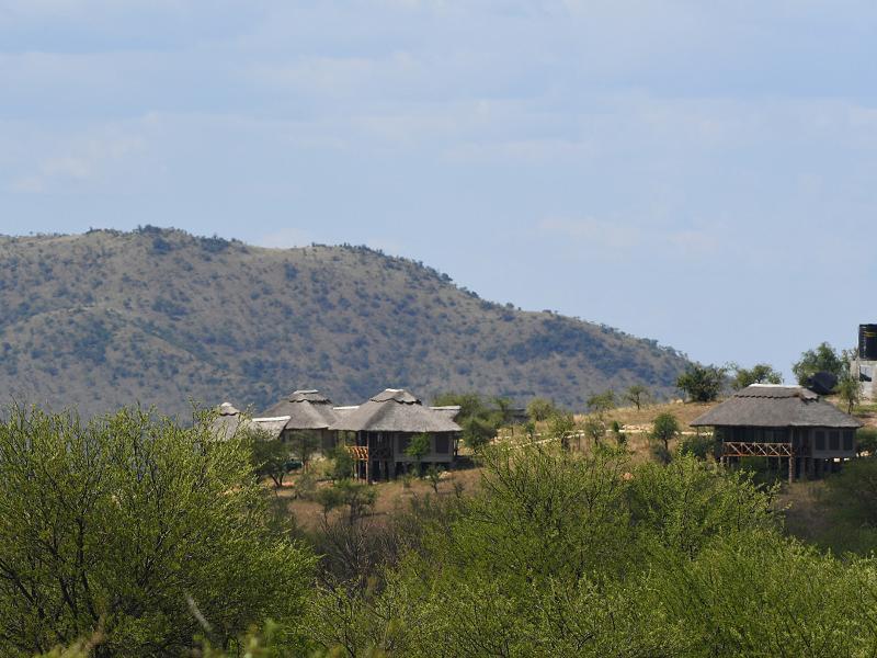 Serengeti Serena Safari Lodge Экстерьер фото