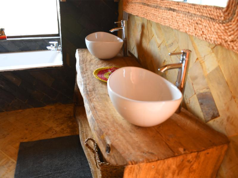 Serengeti Serena Safari Lodge Экстерьер фото